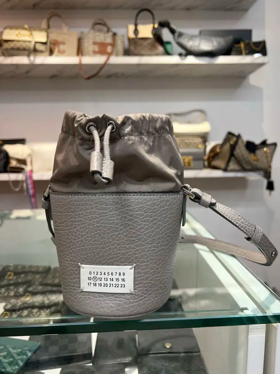 中古 サンローラン YSLロゴ ハート型 クロコ型押し ラブボックス