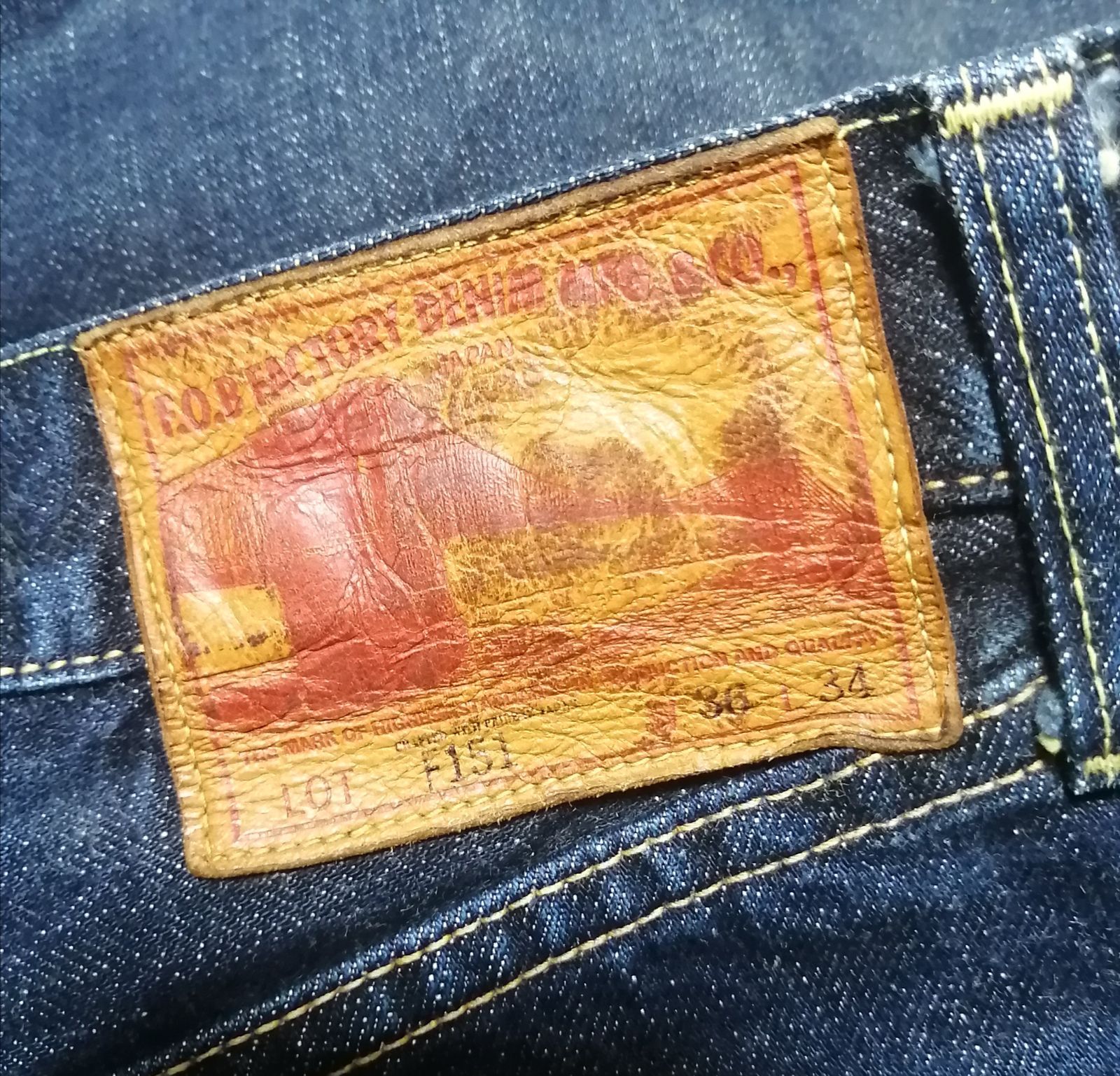 希少】F.O.B FACTORY F151 W36 セルヴィッチ ジーンズ デニムパンツ 赤