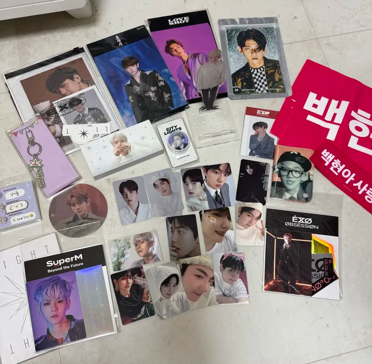 BAEKHYUN トレカ　SuperM SUPERM スパエム ベッキョン ベクヒョン トレカ ランダム SUPERM