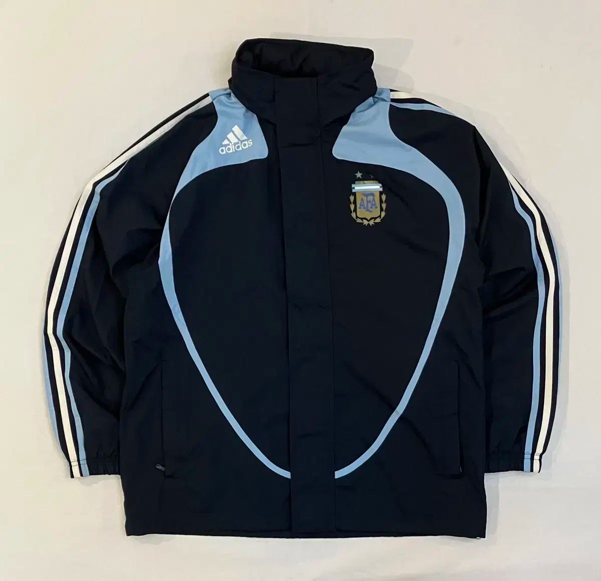 adidas アルゼンチン代表 ウィンドブレーカー アディダス 0 DNA ウィンドブレーカー(ブルー) TZ569 | ロナウド マンチェスター・ユナイテッド 韓国 トラック 바*✖様 ジャケットの通販 ジャパン