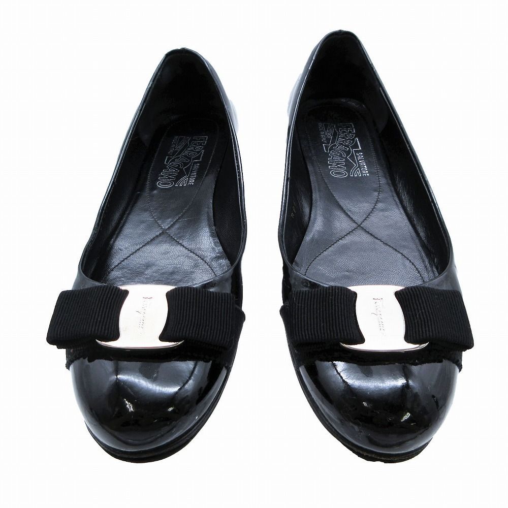 専用SalvatoreFerragamoVaraリボンパテントシューズレディース フェラガモ Salvatore Ferragamo パンプス パテント レザー ヴィラ