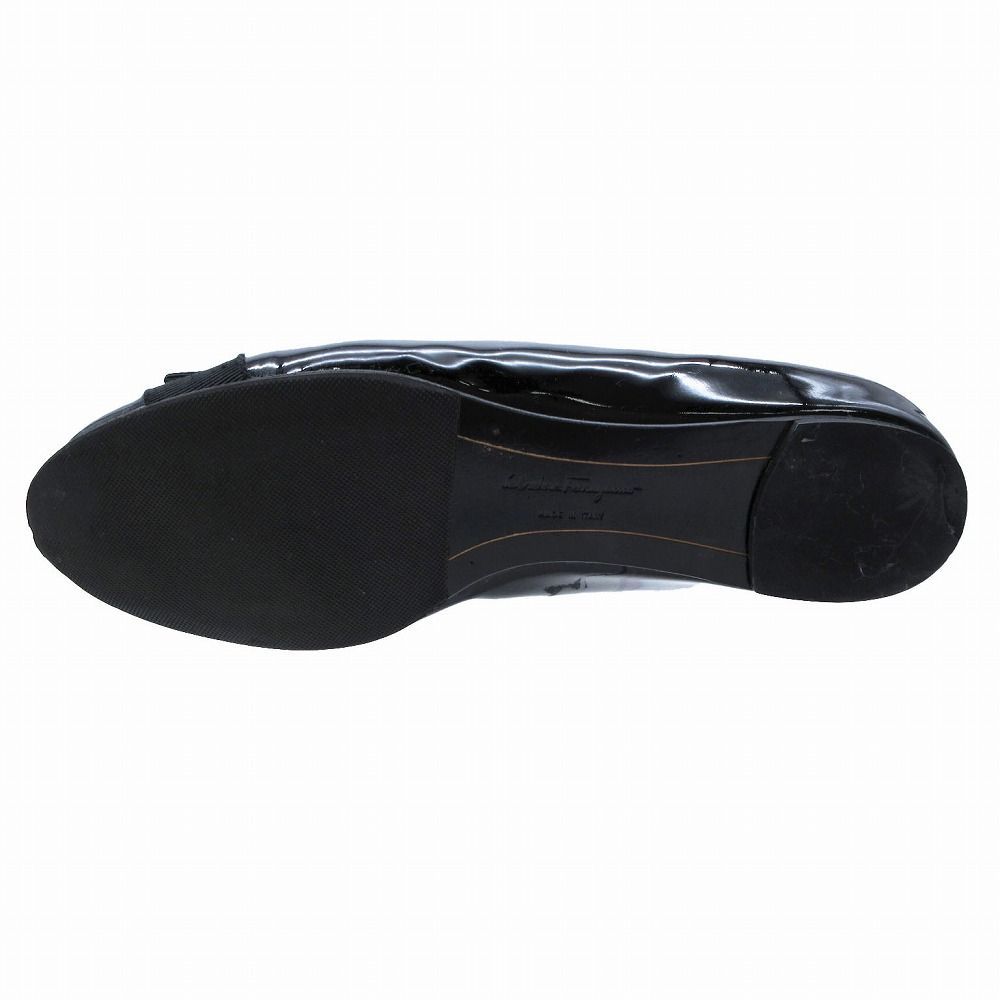 フェラガモ Salvatore Ferragamo パンプス パテント レザー ヴィラ