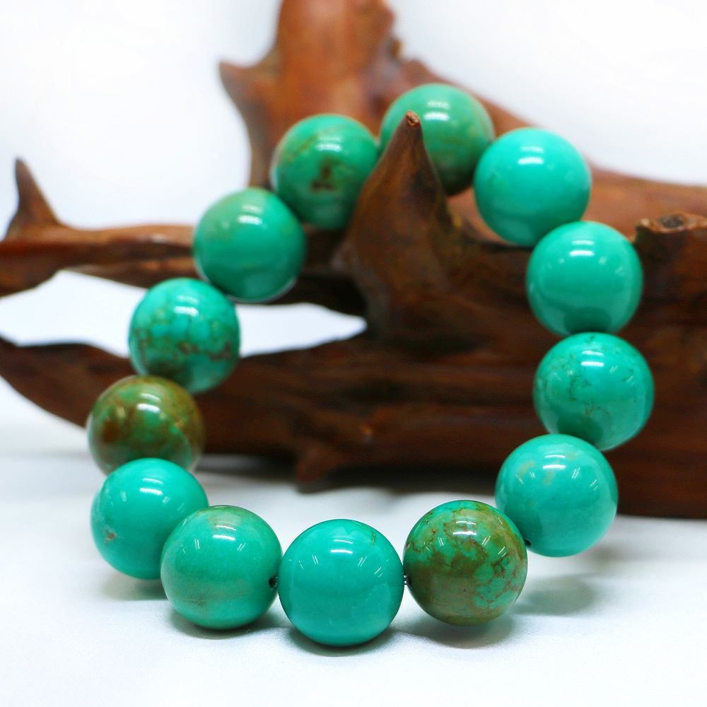 ハウライト マグネサイト ターコイズ(染め グリーン)【丸玉】16mm 数珠