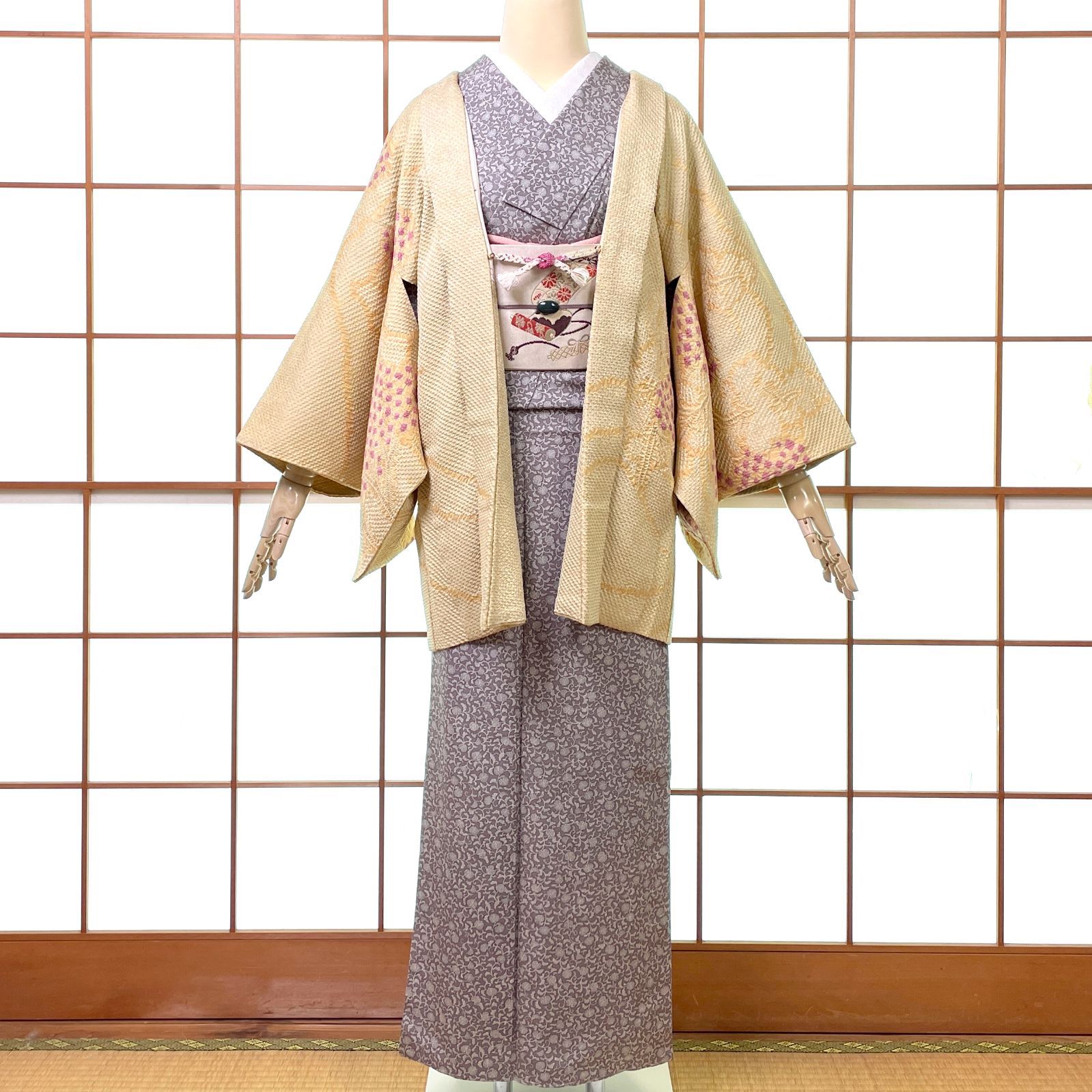 羽織 総絞り 一方付け 正絹 樹木柄 渋い淡クリーム色 羽織紐付き 着物