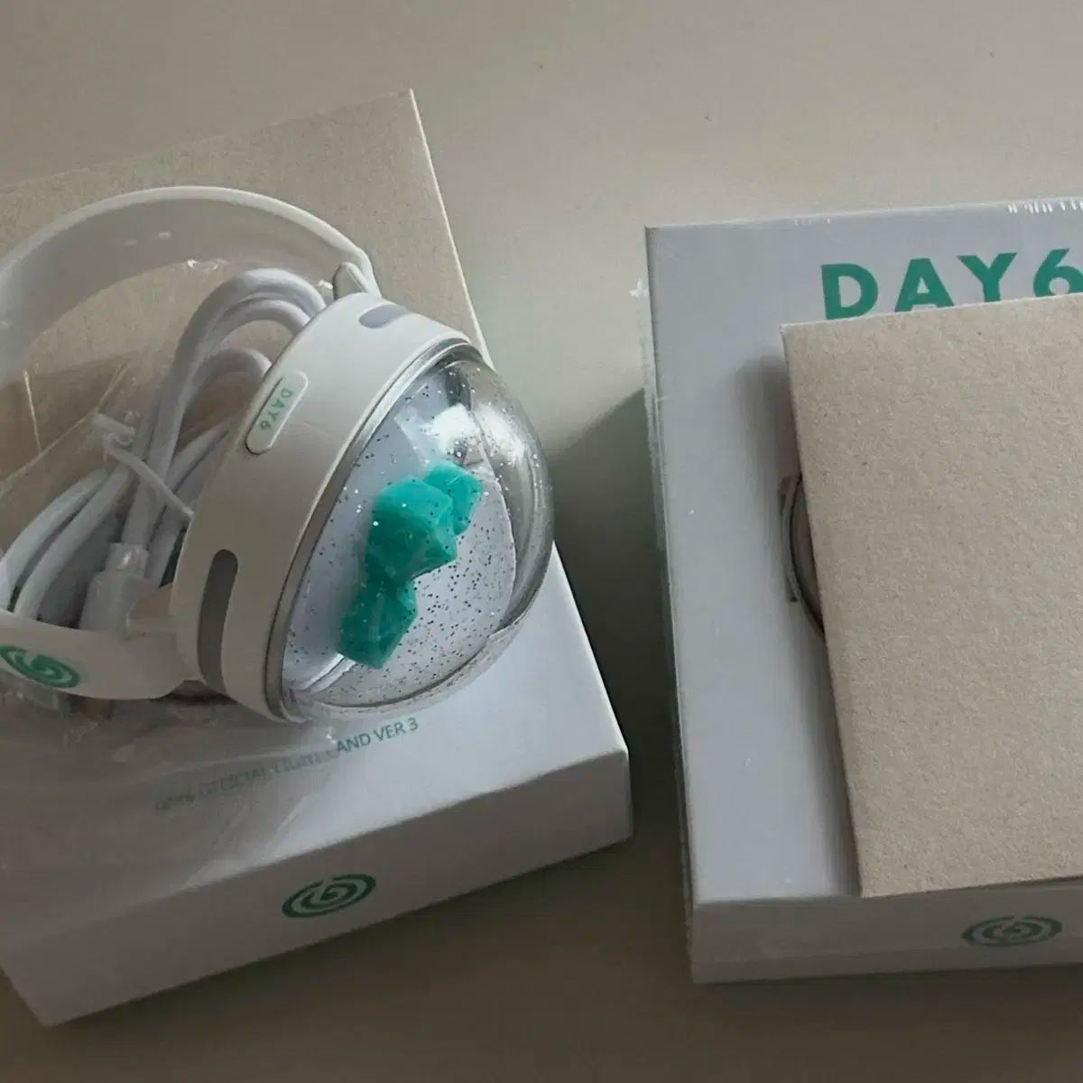 DAY6（デイシックス）応援棒 Ver 3 DAY6 OFFICIAL LIGHT BAND - メルカリ