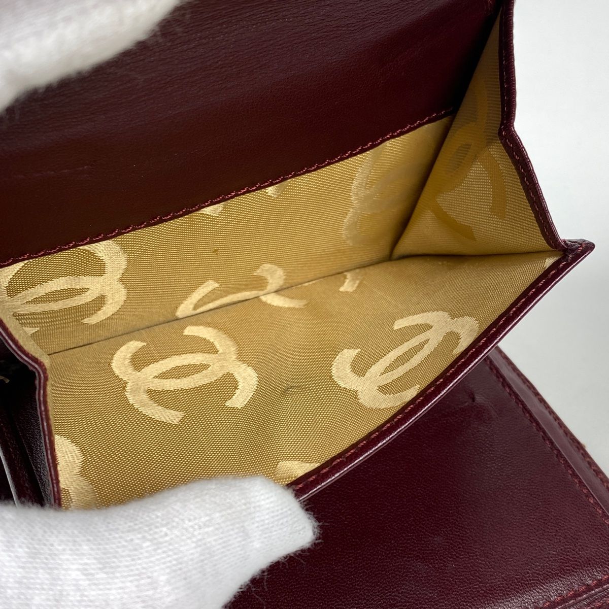 シャネル CHANEL ココマーク 長財布 ワイルドステッチ CC 三つ折り財布