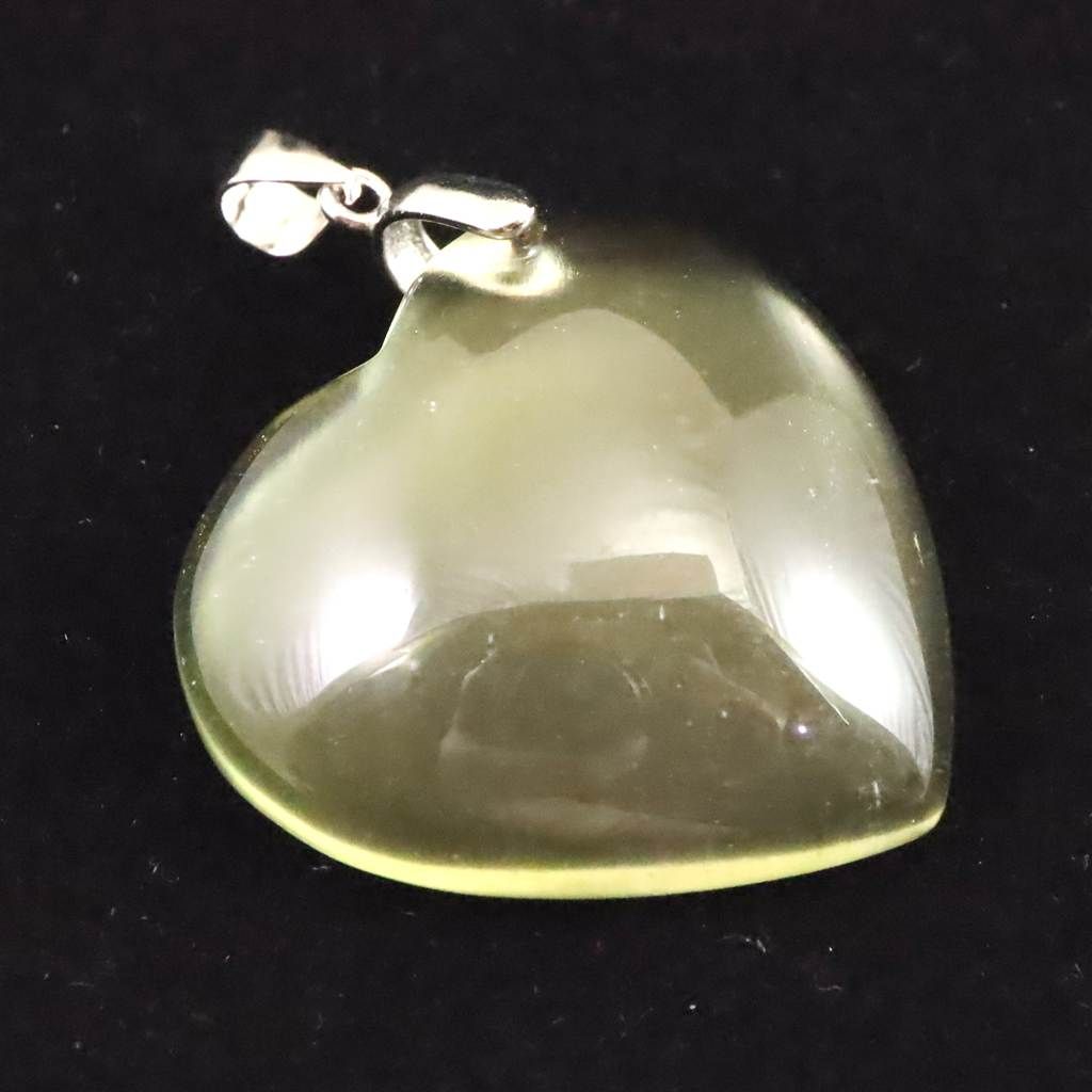 リビアンデザートグラス 28mmハートポリッシュ ペンダントトップ 8.7g