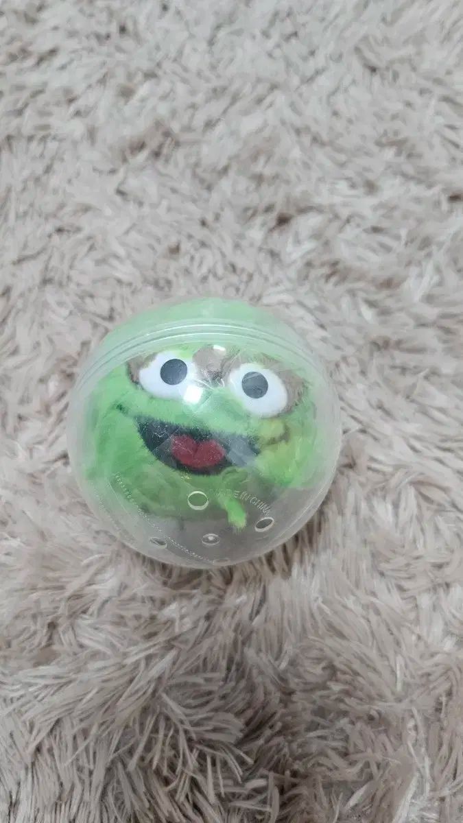 セサミ STREET オスカー ぬいぐるみ ガチャ