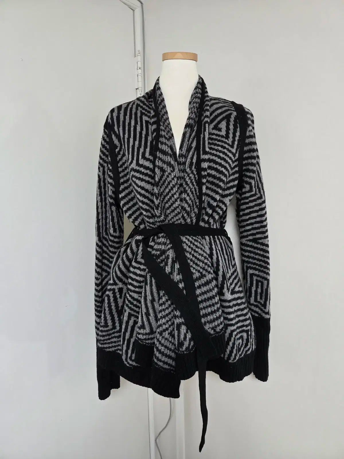 A/X アルマーニ エクスチェンジ ウール ニット カーディガン