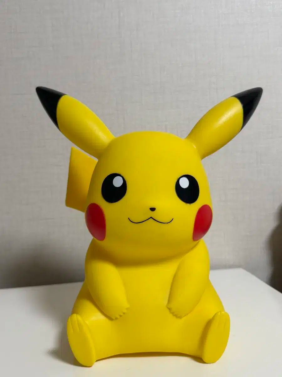 ピカチュウ フィギュア 大型 貯金箱