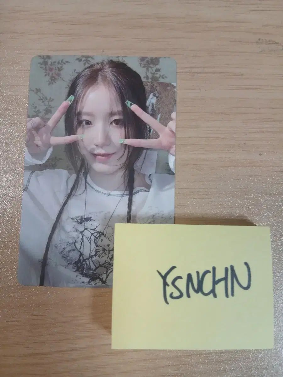 Gidle I feel queencard トレカ　特典トレカ　中国 シュファ Gidle I feel queencard トレカ 特典トレカ 中国 シュファ Gidle I