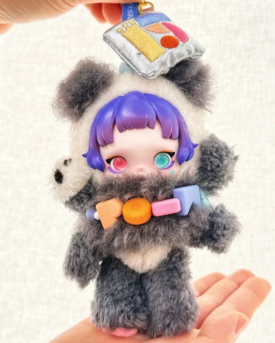 POP MART (ポップマート) 15周年記念ギフトボックス Skull Panda