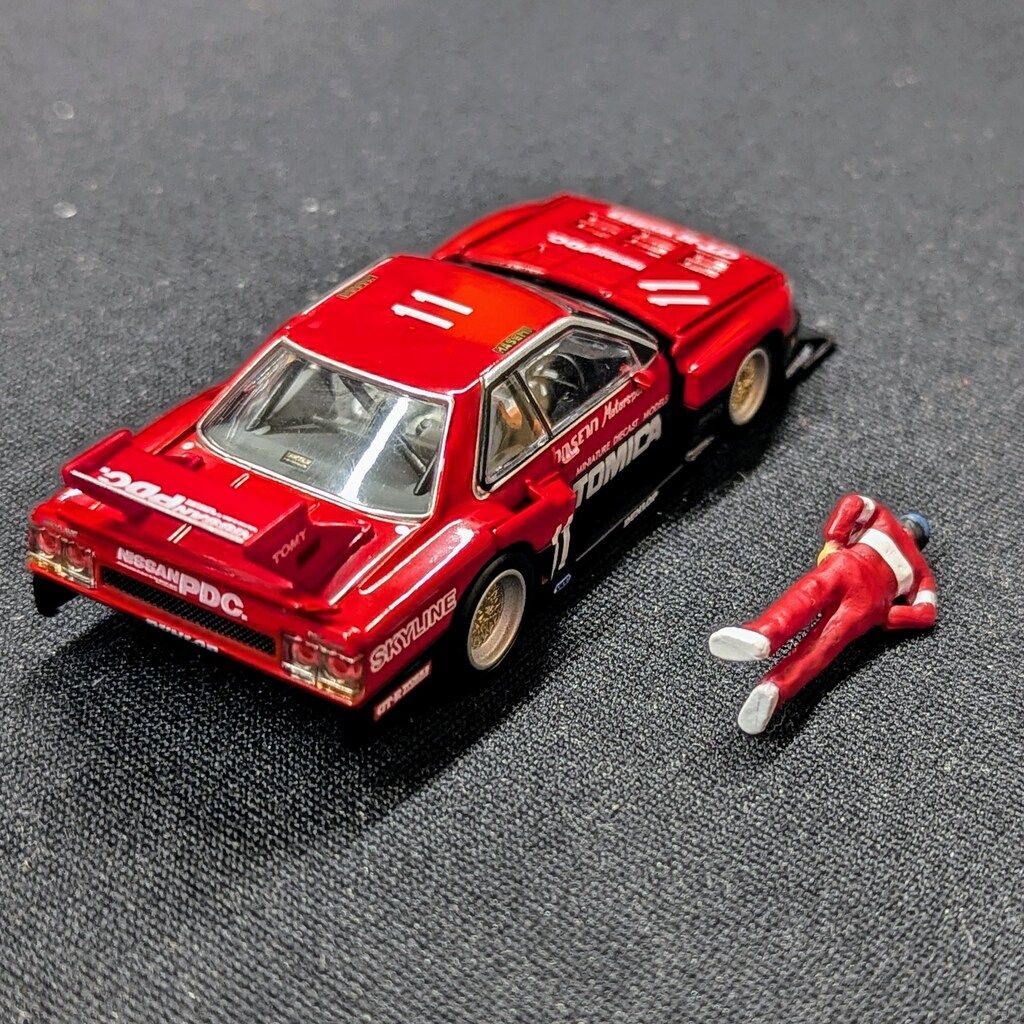トミーテック TOMICA LIMITED VINTAGE NEO スカイライン スーパー