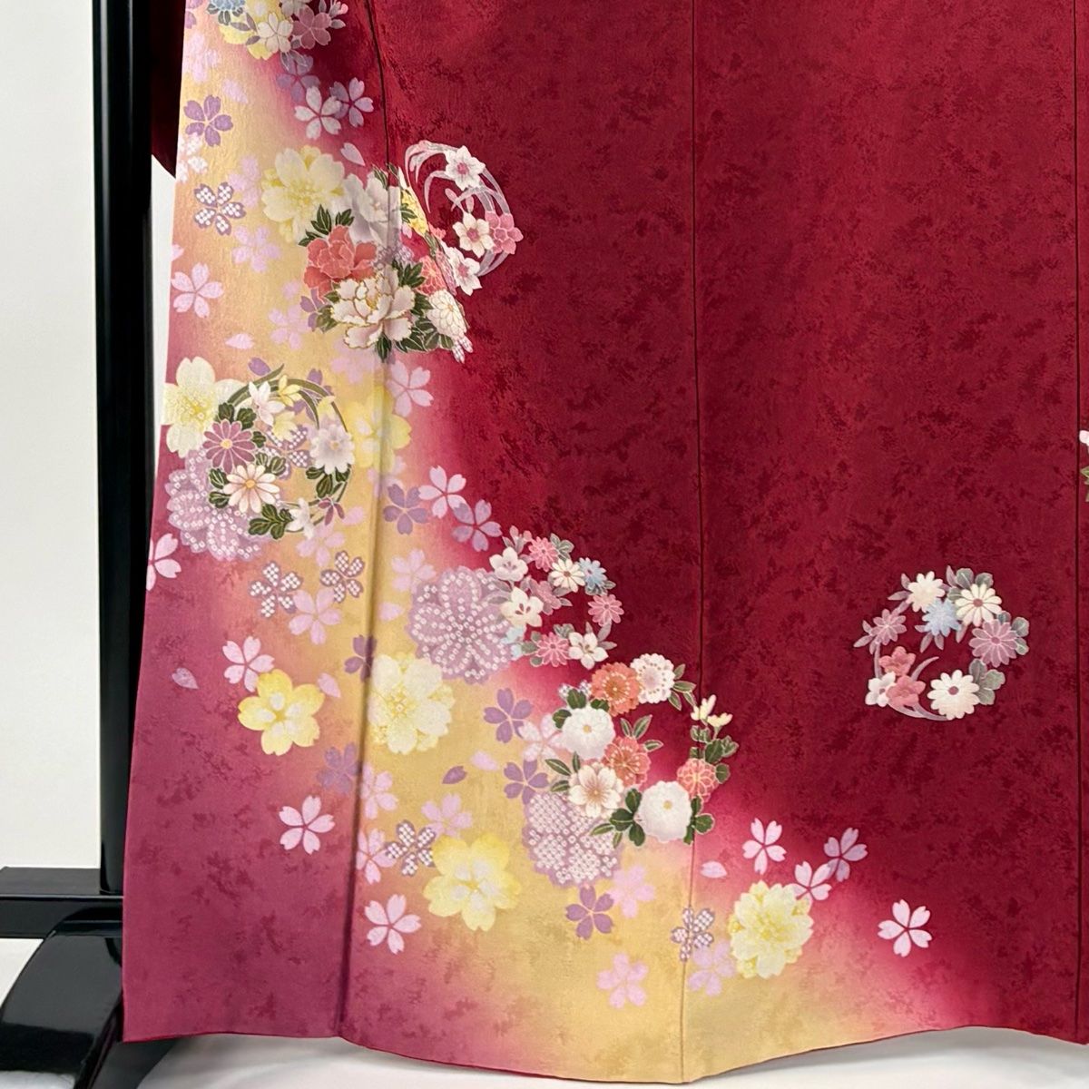 美品】 振袖 身丈165cm 裄丈67.5cm L 袷 花丸文 桜 金彩 ぼかし えんじ
