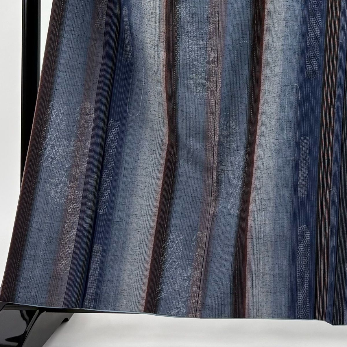 紬 身丈161.5cm 裄丈66cm M 袷 証紙 草花 縦縞模様 草木染 青灰色 正絹