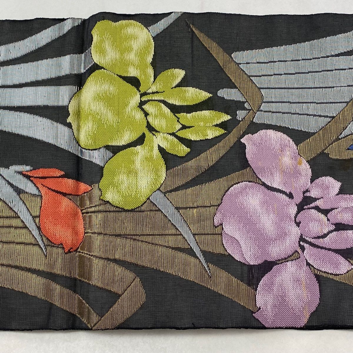 正絹 夏帯　六通袋帯 【花々 麻の葉】 No.1760 袋帯 秀品 夏帯 紗 菖蒲 箔 墨色 六通 正絹 【中古】 - メルカリ