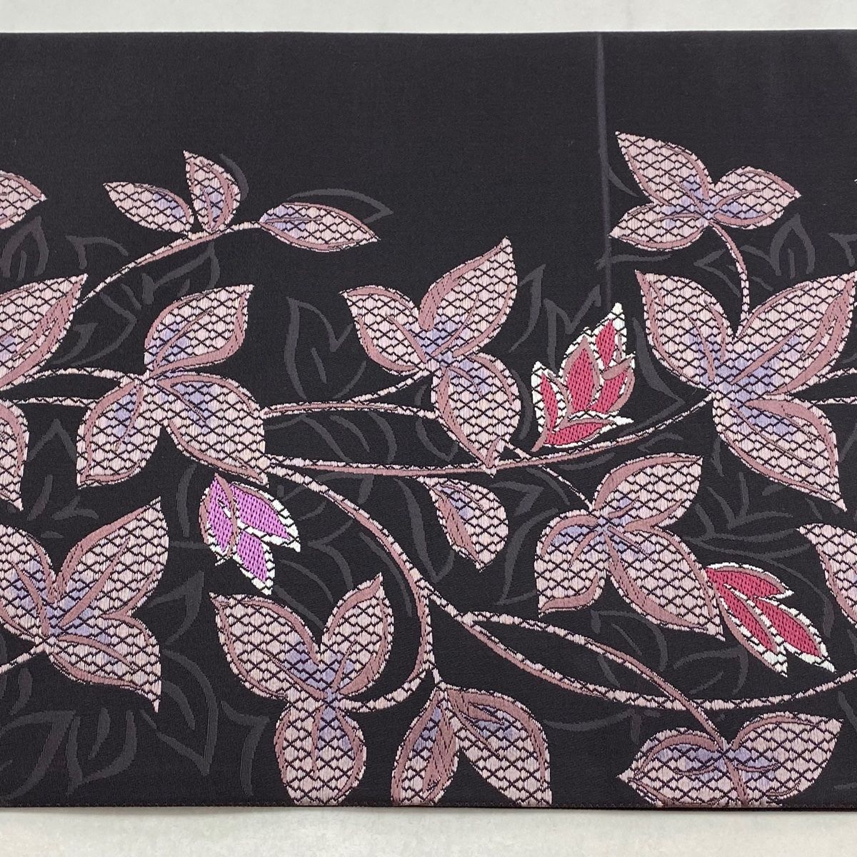 美品】 袋帯 秀品 王朝むらさき 草花 唐織 茶紫 六通 正絹 【中古