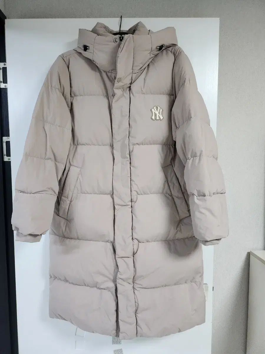 ニューヨーク・ヤンキース MLB ダウンジャケット ロング丈 ベージュ