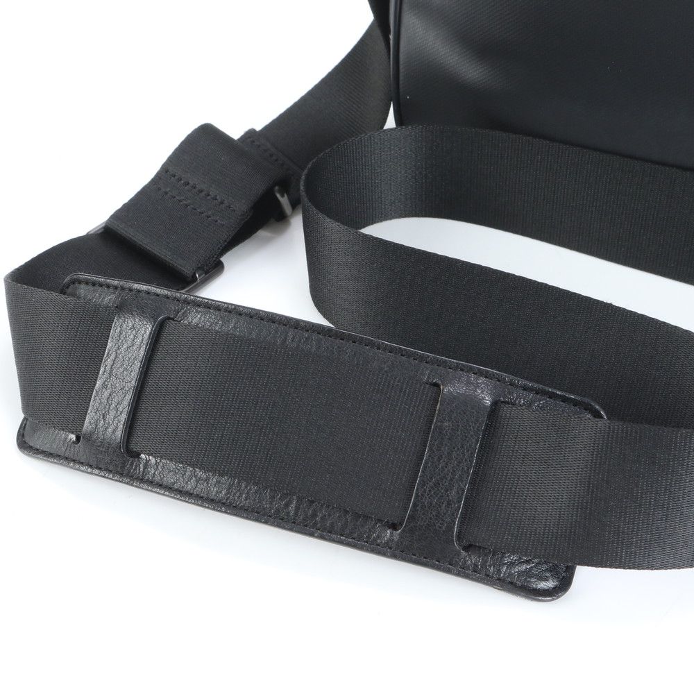 ダンヒル レザー ショルダーバッグ 斜め掛け メッセンジャー ビジネス