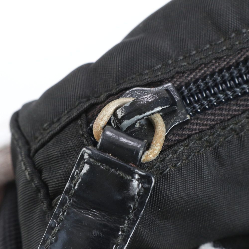 【極美品・現行類似】プラダ メッセンジャーバッグ テスートナイロン レザー 黒 極美品 プラダ テスート ナイロン 三角ロゴ レザー ショルダーバッグ