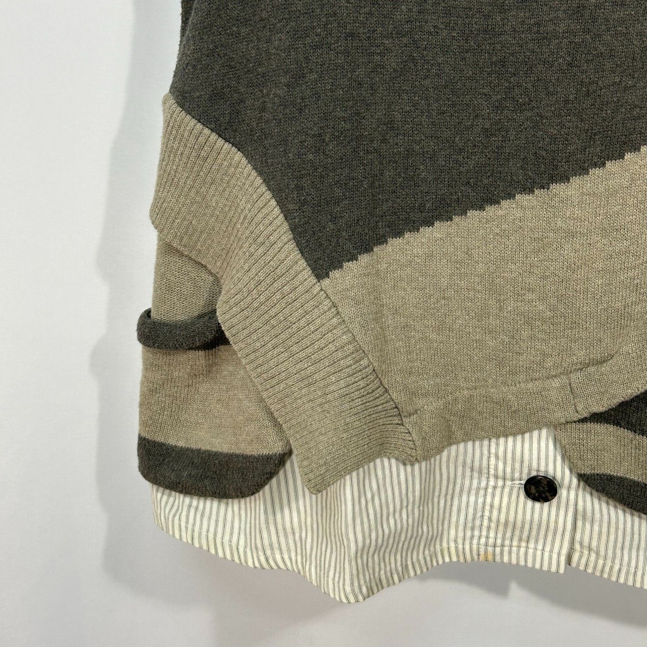 慈雨【40】グレー系 変形 ニット ベスト ノースリーブ トップス 個性派