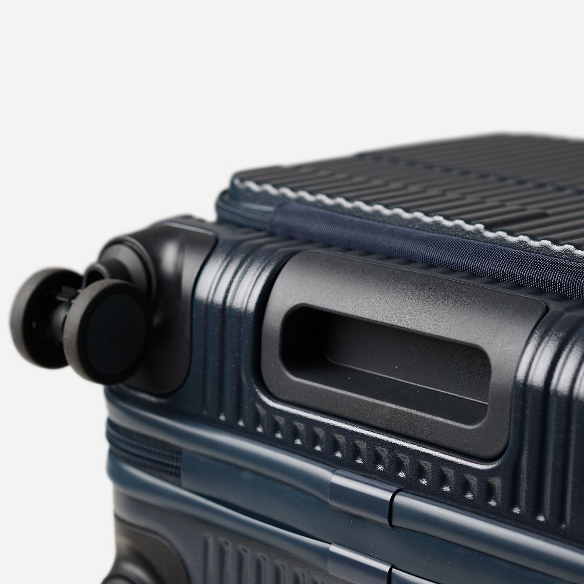 メーカー正規品】イノベーター スーツケース 機内持ち込み Sサイズ 33L 