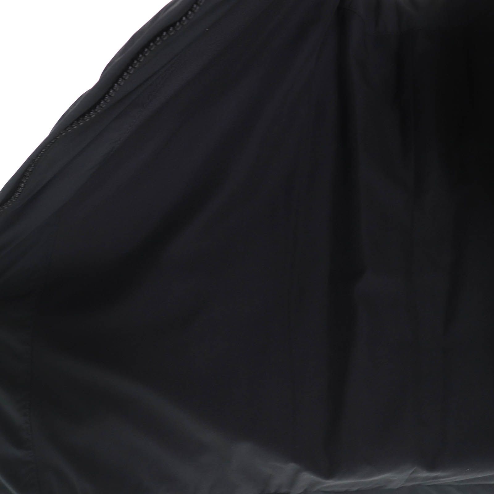 イッセイミヤケ パラシュートナイロンジャケット フード収納 中