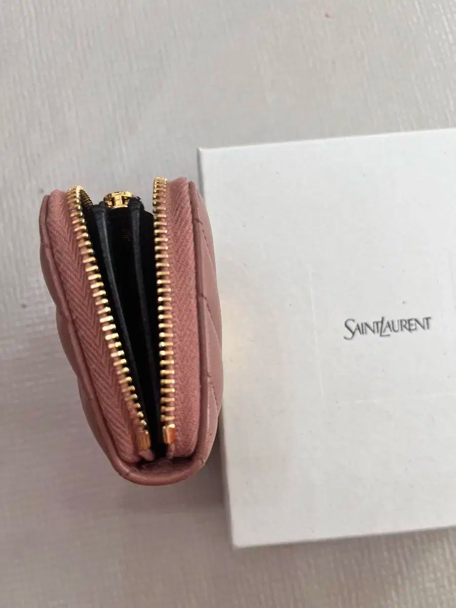 804479 Saint Laurent サンローラン マトラッセ ジッパー カード