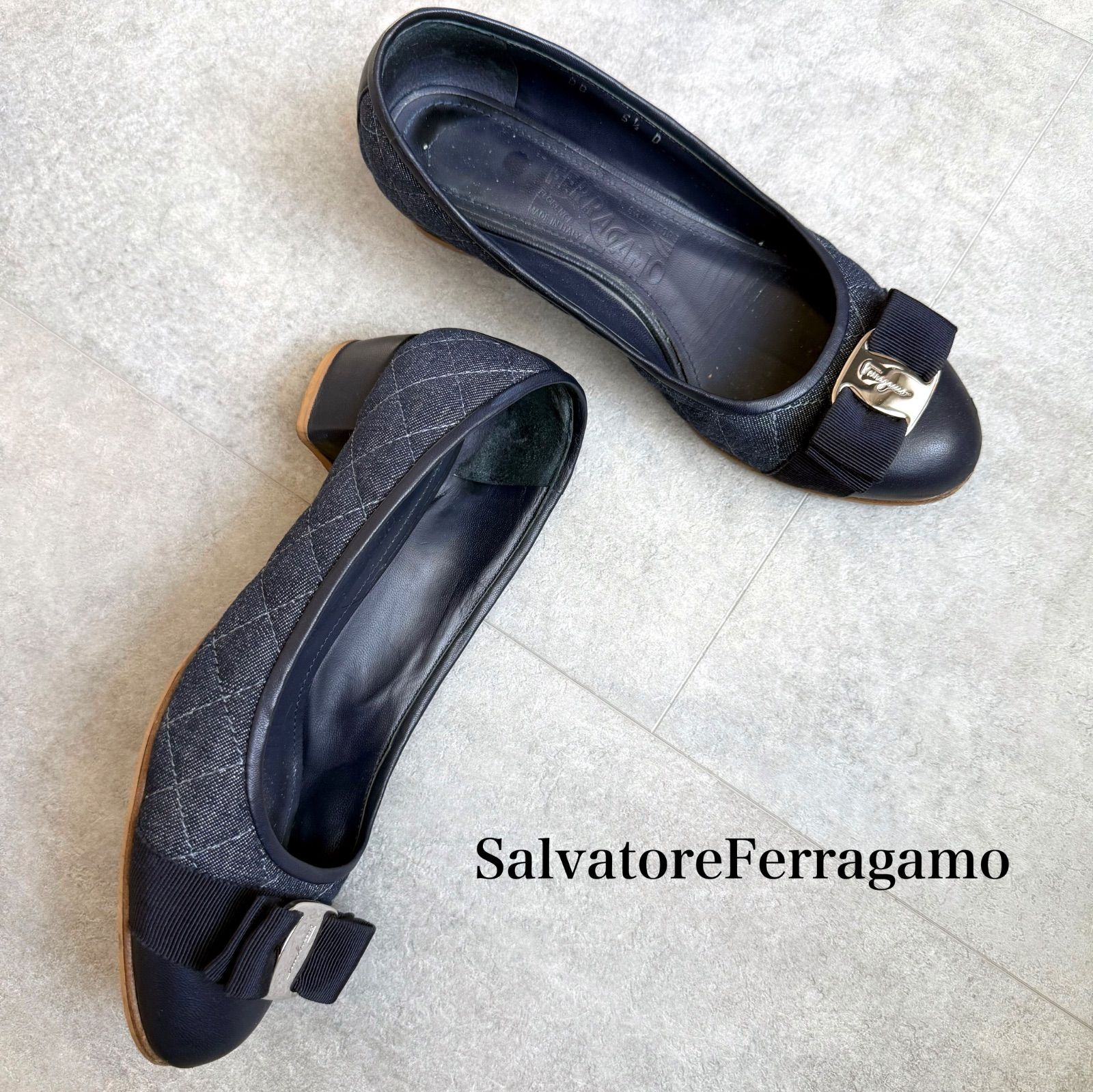 SalvatoreFerragamo サルヴァトーレフェラガモ ヴァラリボン 