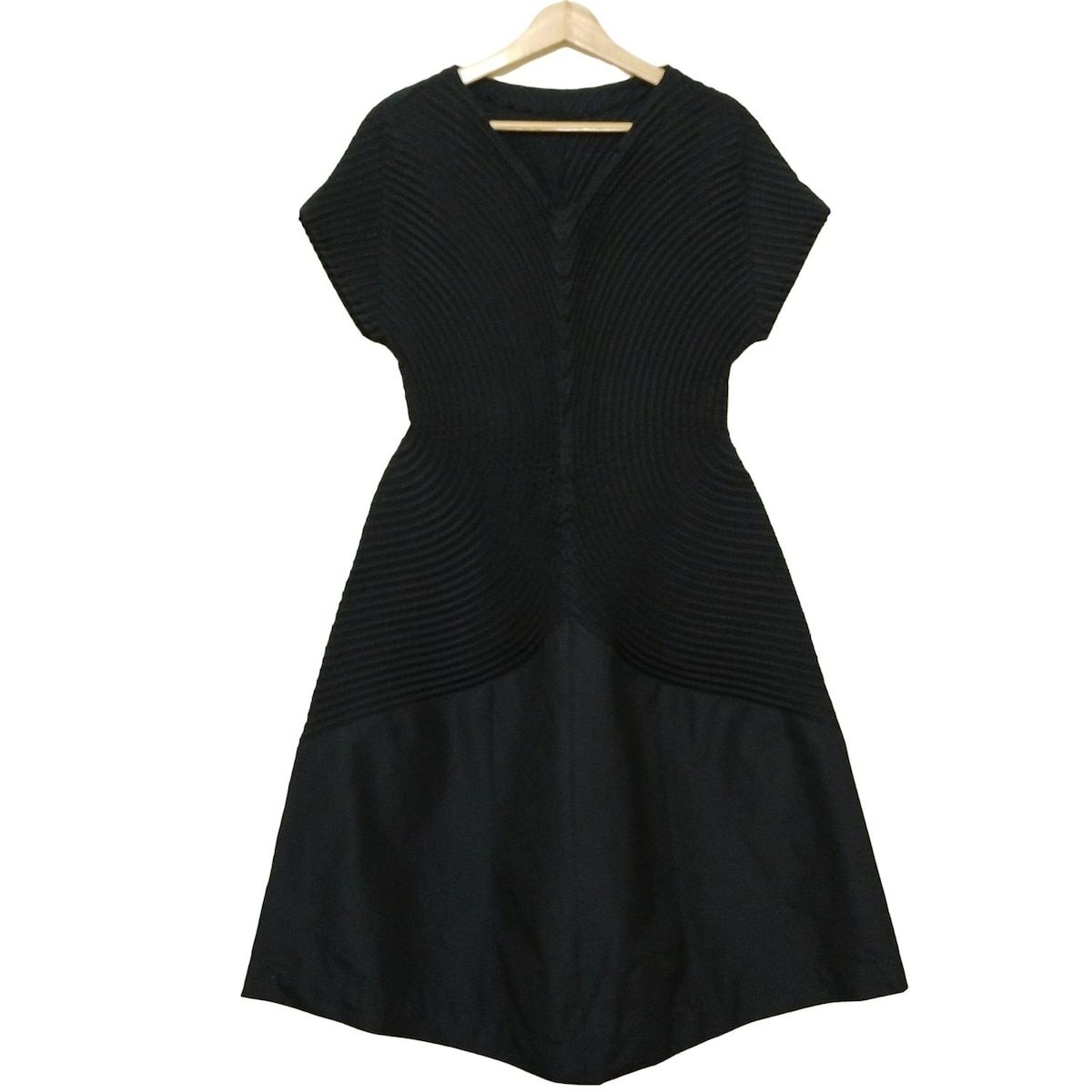 ISSEYMIYAKE(イッセイミヤケ) ワンピース サイズ2 M レディース美品