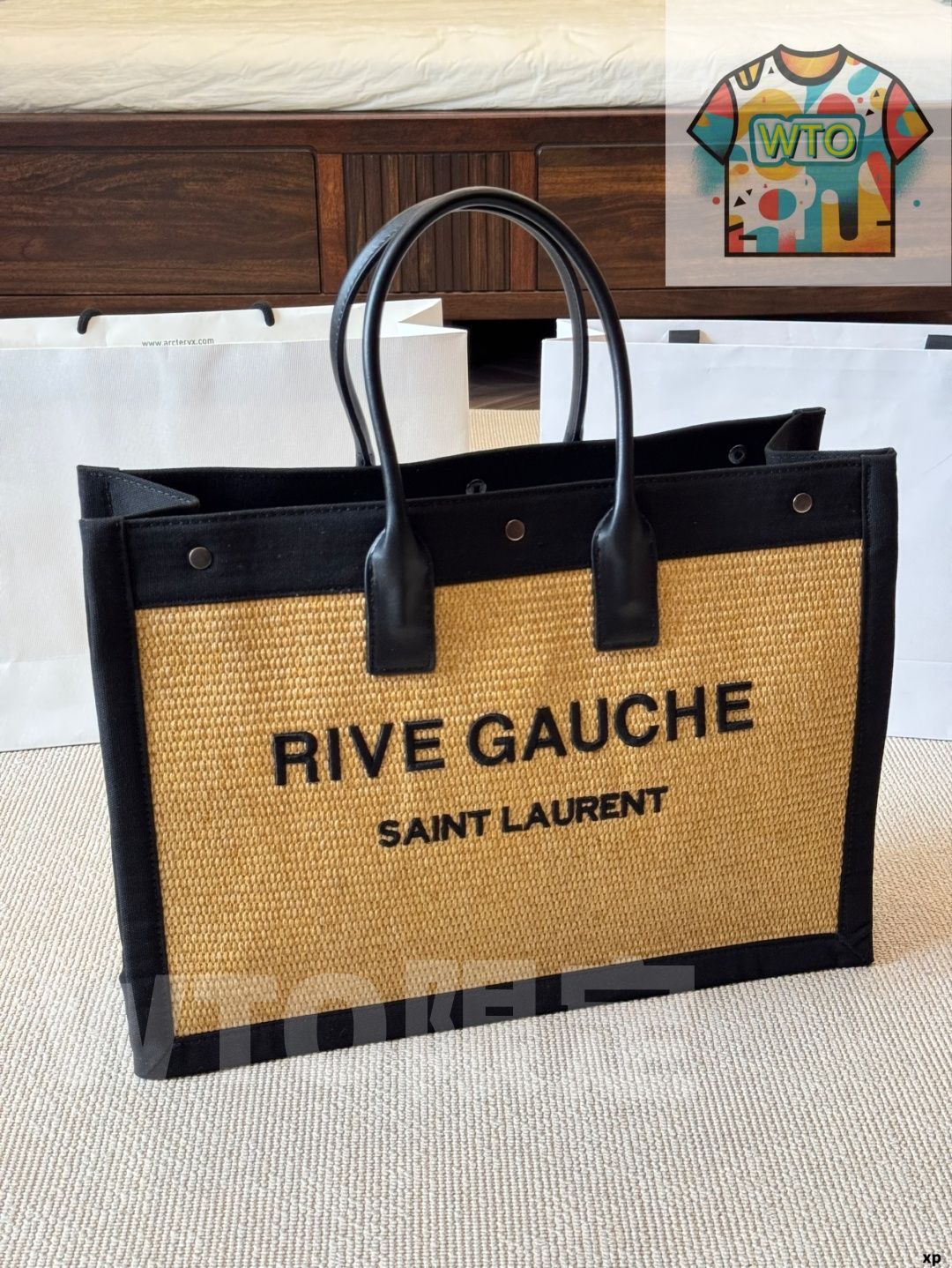 ★最終お値下げ【新品未使用品】サンローラン　ラフィア　トートバック　フリンジ サンローランより新作ラフィアバッグが誕生！バカンスに連れていきたい