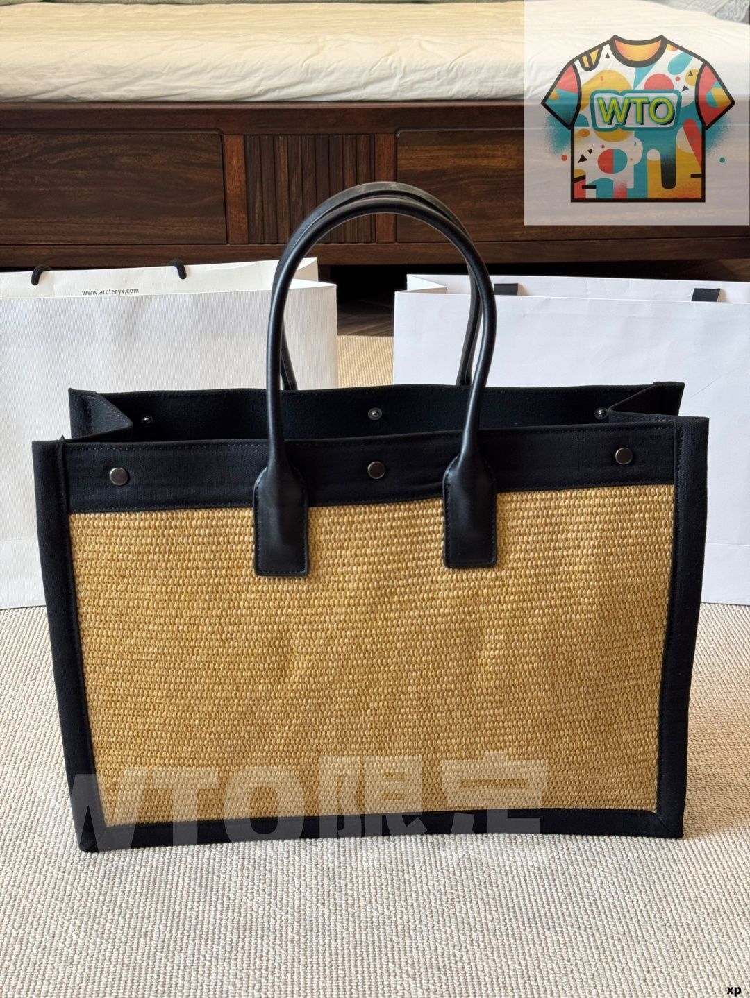 ★最終お値下げ【新品未使用品】サンローラン　ラフィア　トートバック　フリンジ 今日特価】YSL サンローラン ラフィア編み トートバッグ シリーズ