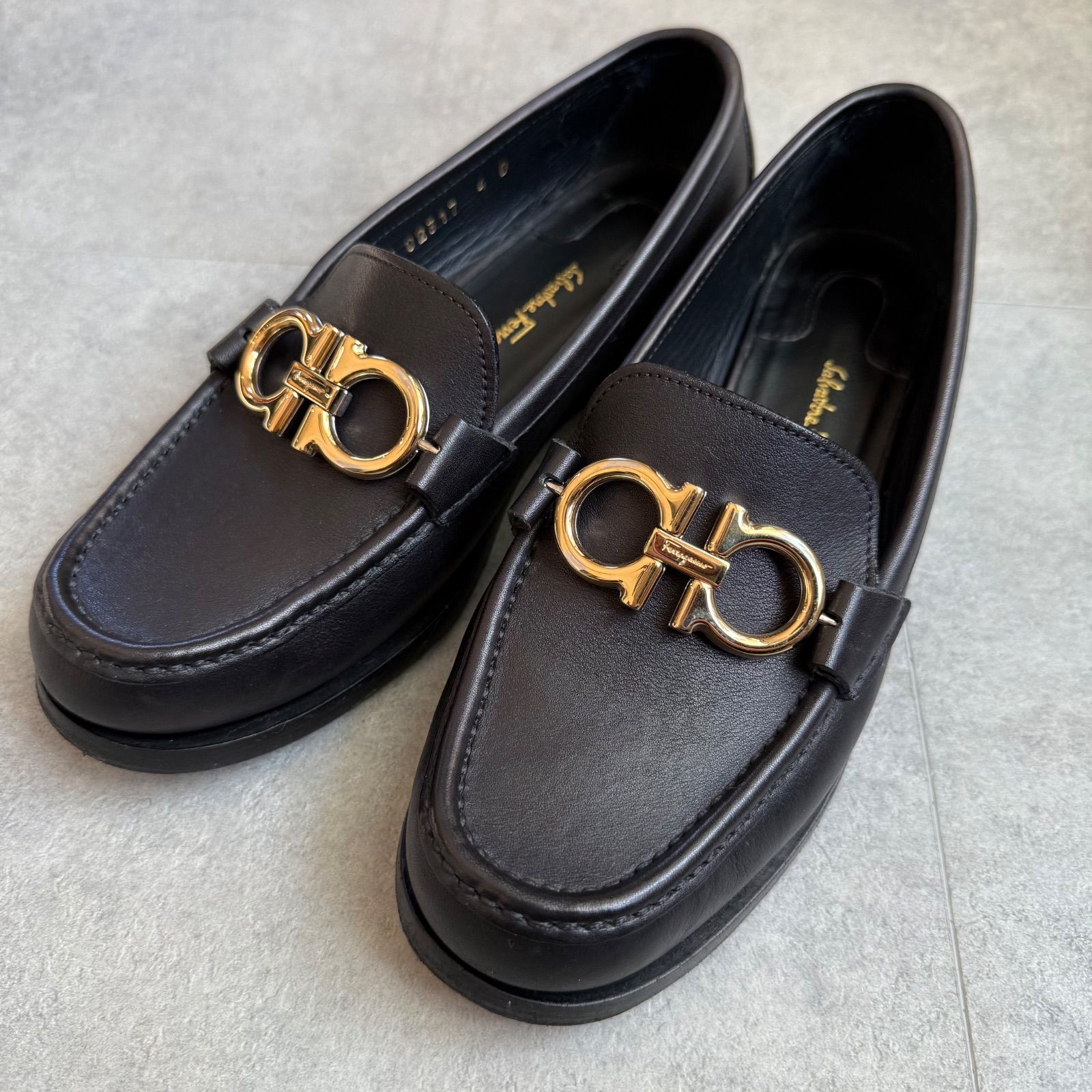 美品 SalvatoreFerragamo サルヴァトーレフェラガモ ガンチーニ