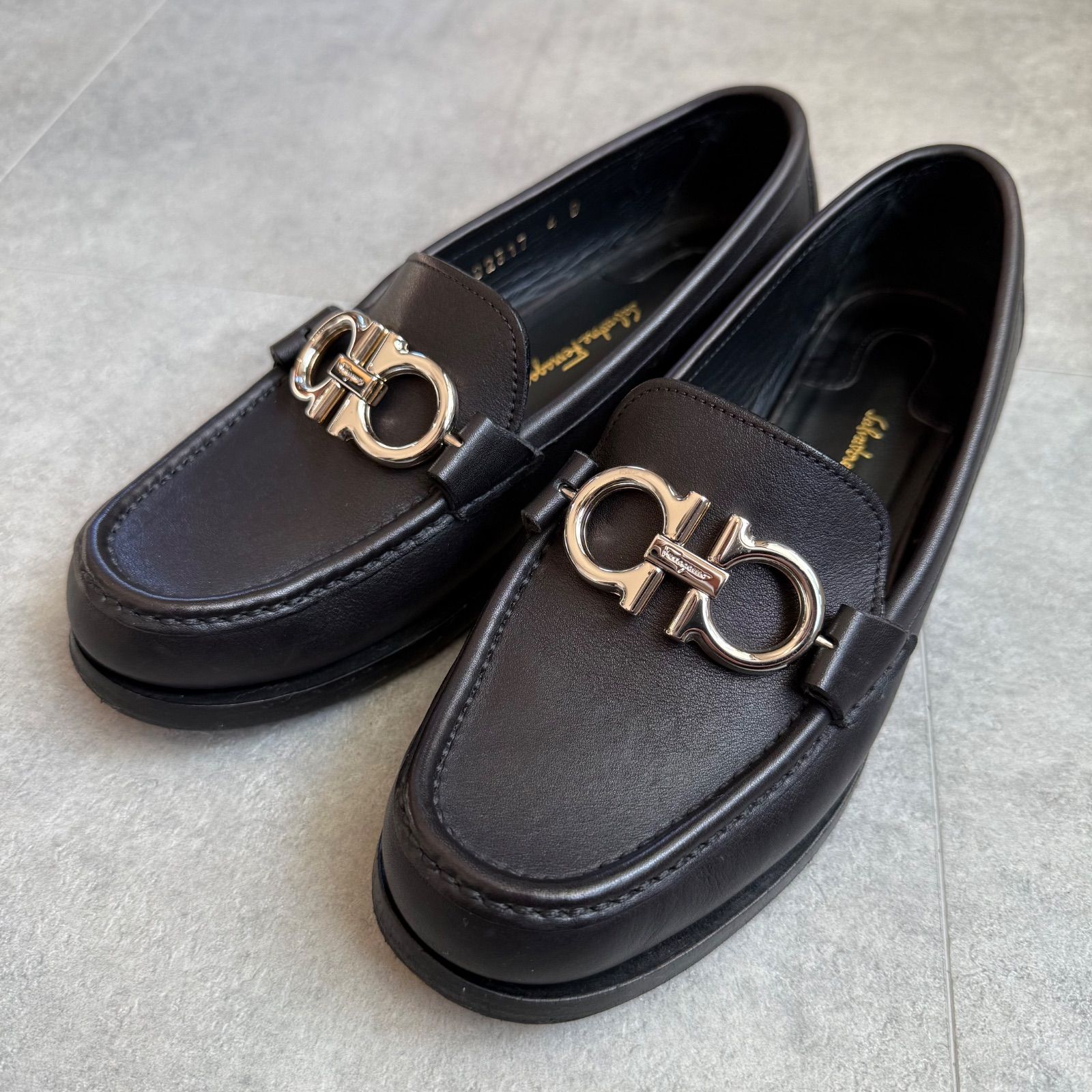 美品 SalvatoreFerragamo サルヴァトーレフェラガモ ガンチーニ