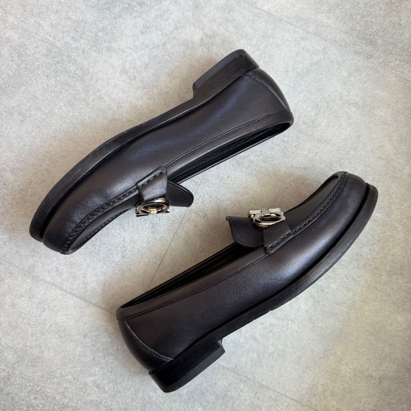 極美品✨サルヴァトーレフェラガモ ガンチーニ ローファー 黒 7.5 美品 SalvatoreFerragamo サルヴァトーレフェラガモ ガンチーニ