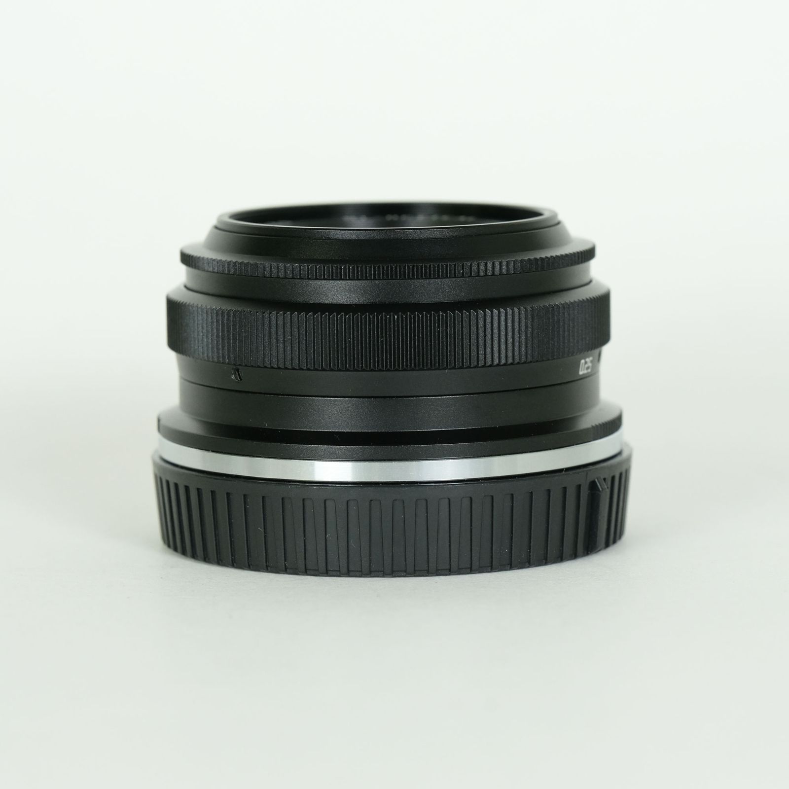 【美品】TTArtisan 25mm f2 富士フイルム用 単焦点 ぼけ 美品】TTArtisan 25mm f2 富士フイルム用 単焦点 ぼけ TTArtisan 25mm