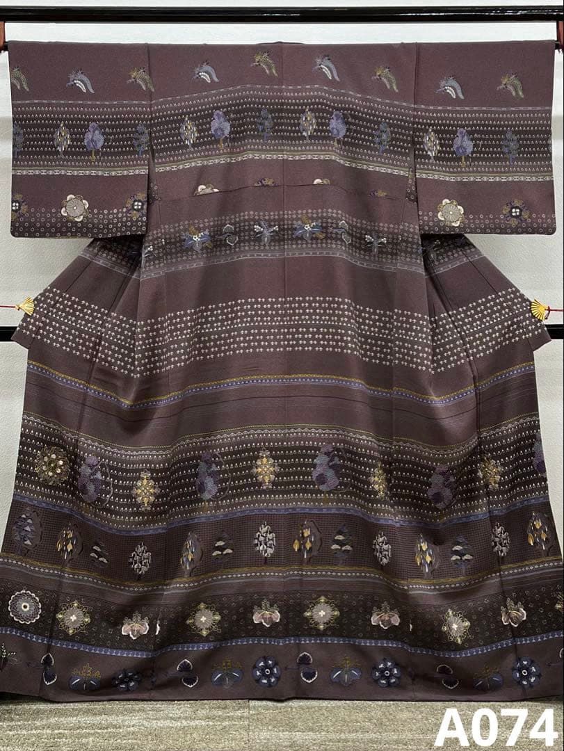 蘇州刺繍 汕頭刺繍 訪問着 華紋 横段 正絹 ガード加工済 A074 - メルカリ