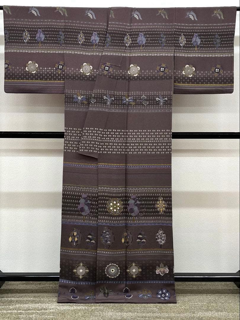 蘇州刺繍 汕頭刺繍 訪問着 華紋 横段 正絹 ガード加工済 A074 - メルカリ