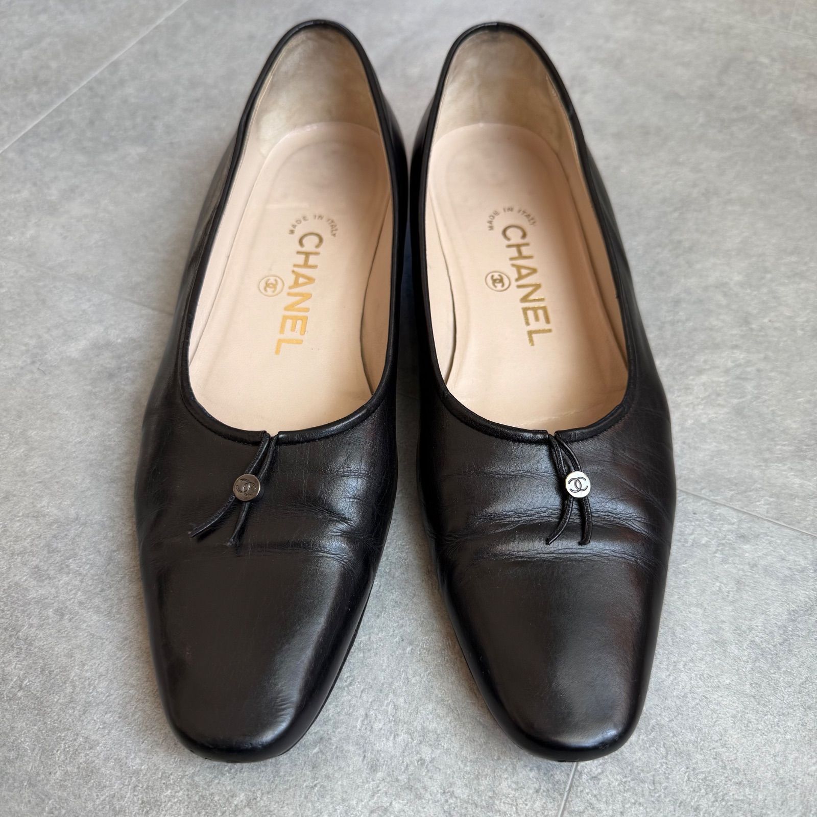 CHANEL シャネル ココマーク レザー パンプス ココボタン ブラック 黒