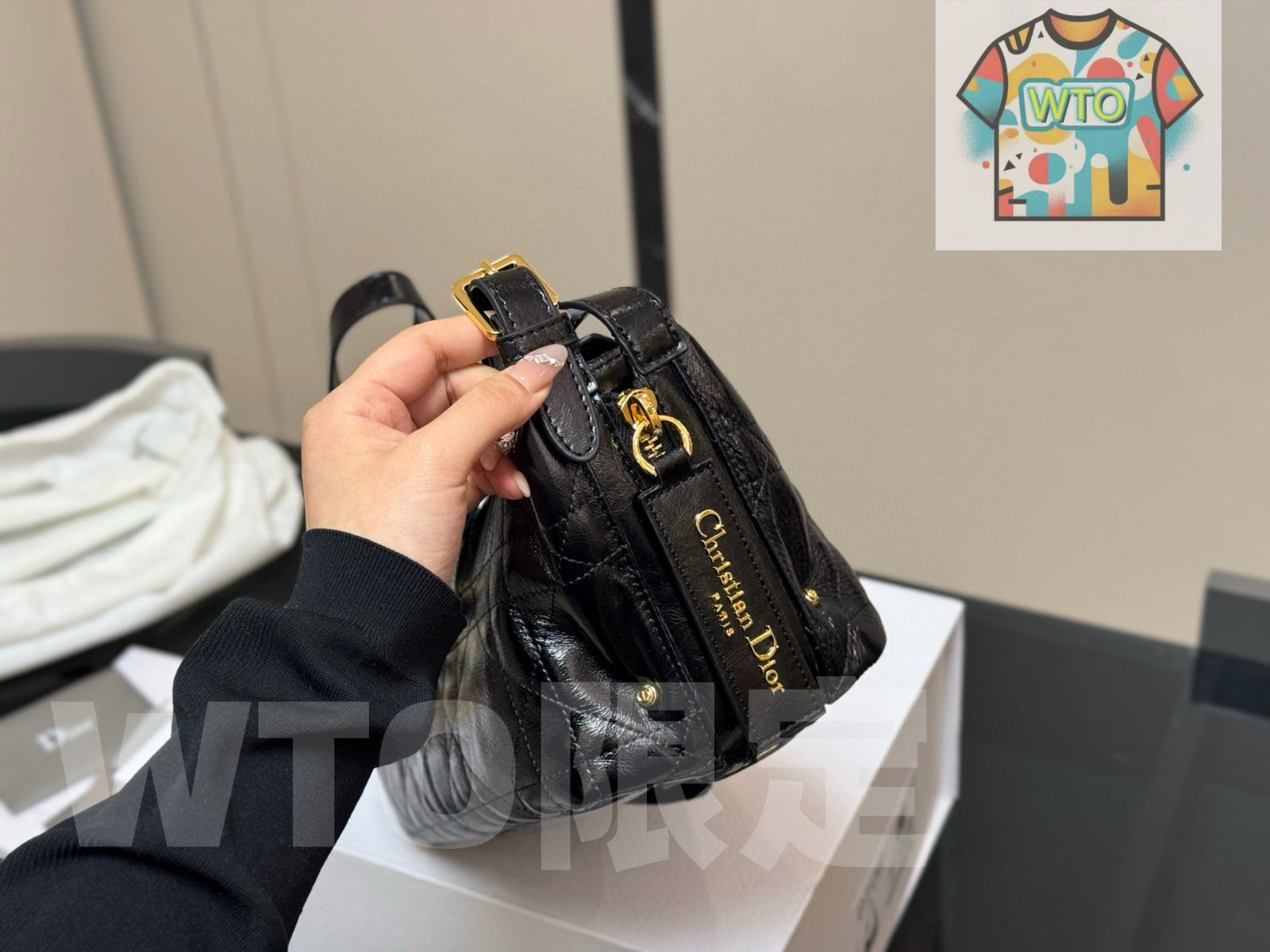 今日特価】Dior ディオール ディー・ジャーニーシリーズ リラックス感