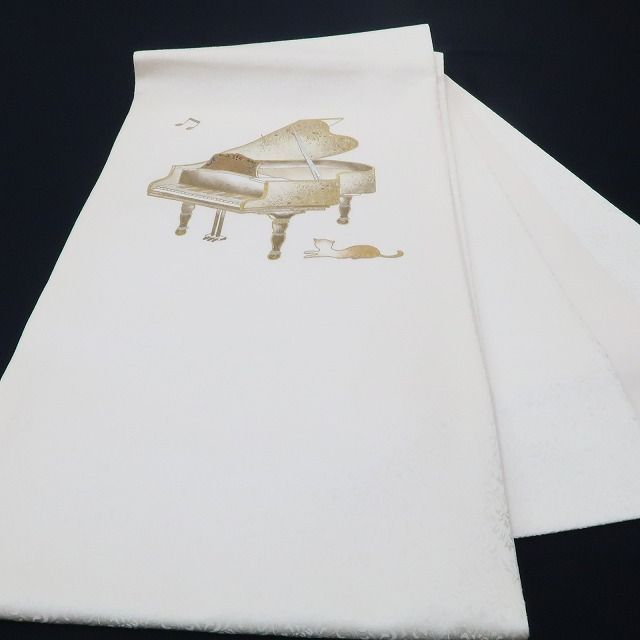 ❁tomihisa❁新品 猫 ピアノ 音符 着物 正絹“紙吹雪を吹かせるかのよう