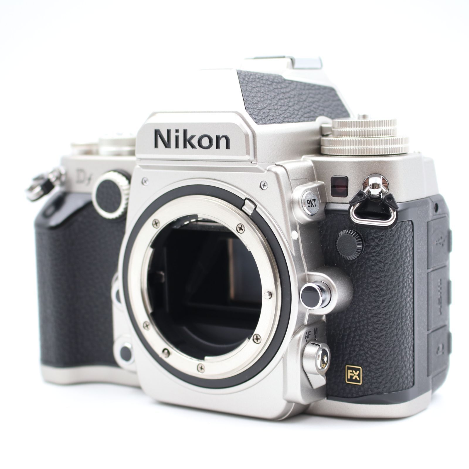 □シャッター数3623枚！新品同様□ Nikon Df ボディ シルバー デジタル