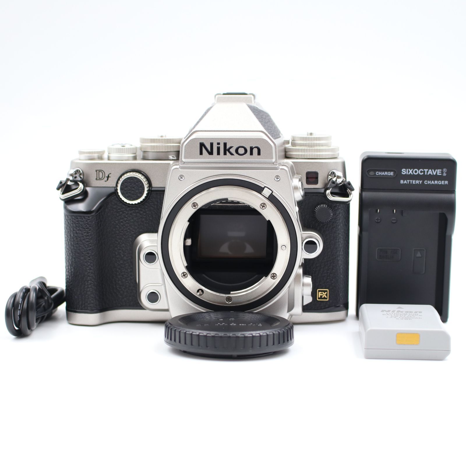 □シャッター数3623枚！新品同様□ Nikon Df ボディ シルバー デジタル