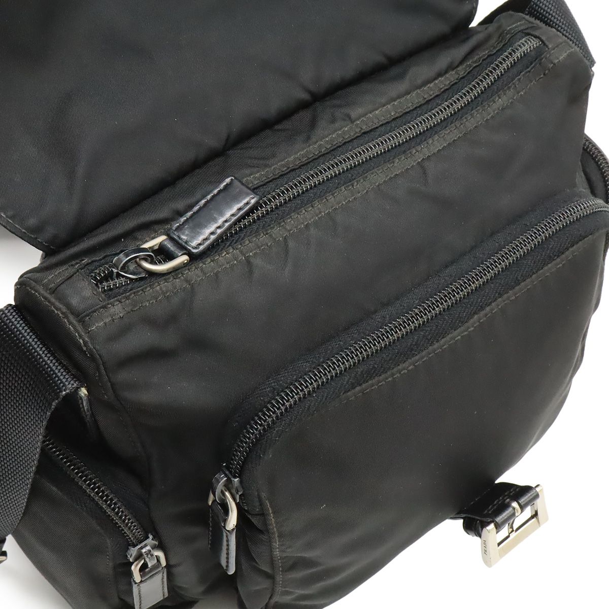 PRADA プラダ トライアングルロゴ ショルダーバッグ メッセンジャー