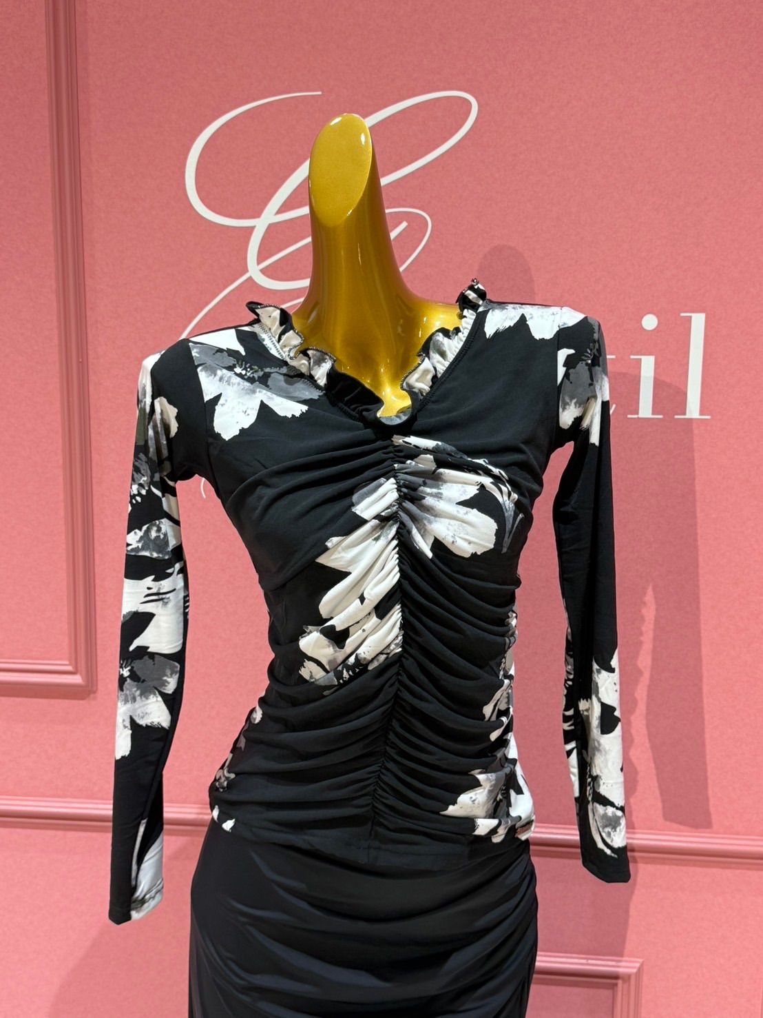 社交ダンス gentil ジャンティ authentic 黒 ブラック ショップ 花柄