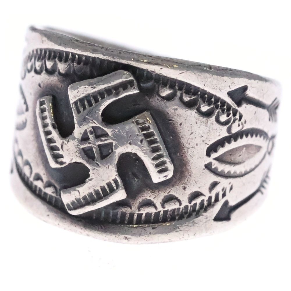 ラリー・スミス LARRY SMITH / 卍モチーフリング LARRY SMITH (ラリースミス) 卍 モチーフ リング シルバー - メルカリ