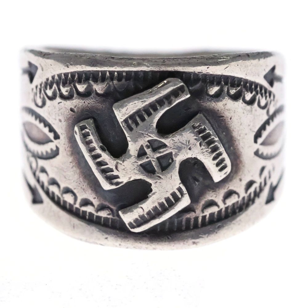 LARRY SMITH (ラリースミス) 卍 モチーフ リング シルバー - メルカリ