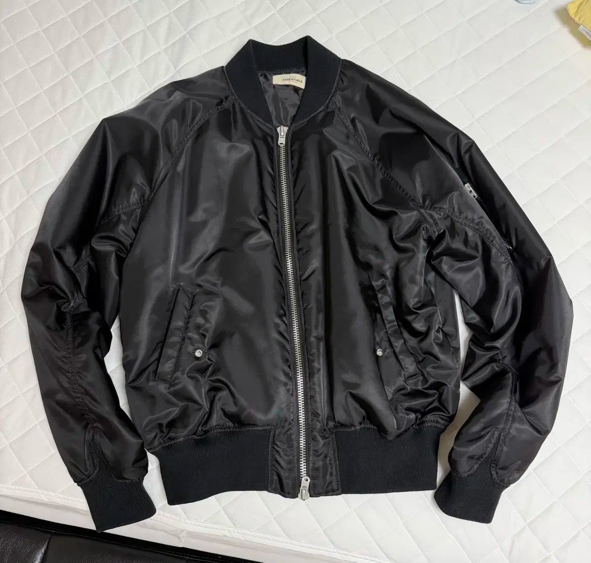 FEAR OF GOD(フィアオブゴッド) ESSENTIALS エッセンシャルズ MA-1 