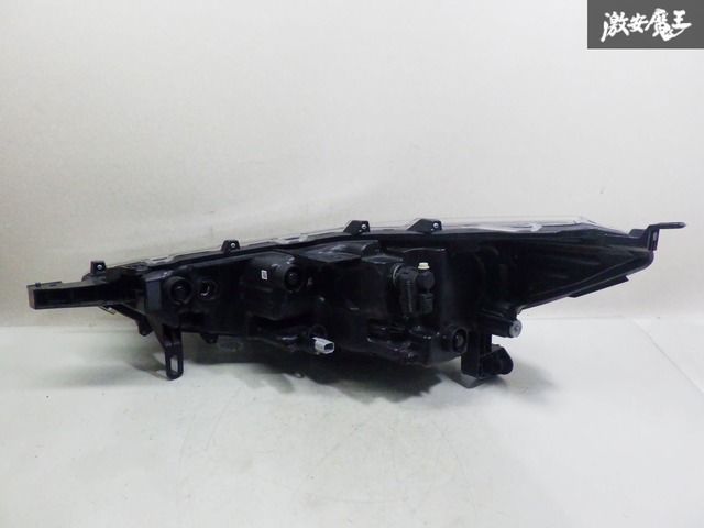 トヨタ カローラクロス ZVG11 左ヘッドライトassy トヨタ カローラ