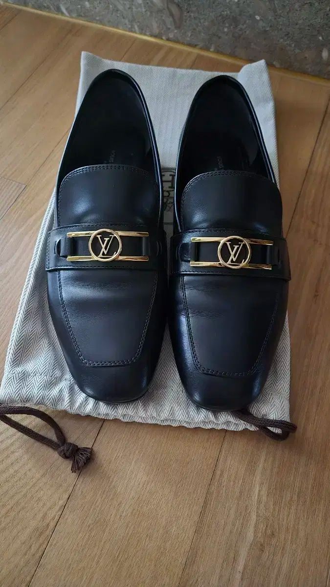 ルイヴィトン　アッパーケースフラットローファー　37 1/2 美品 ルイヴィトンアッパーケースフラットローファー37 1/2 美品